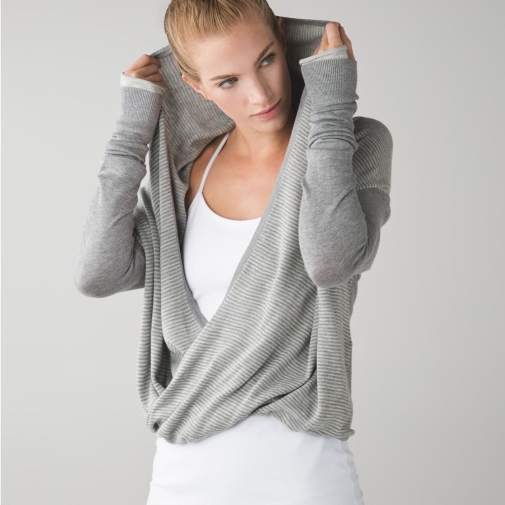 Lululemon Iconic Wrap - Picture 5 of 8